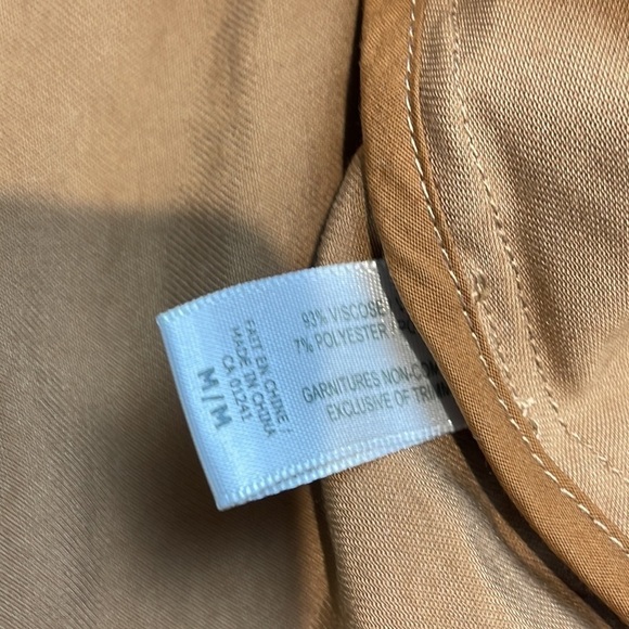 Simons contemporaine camel blazer size medium - Picture 7 of 7